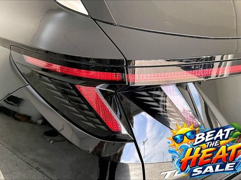 Used 2025 Hyundai Tucson Limited FWD image 37