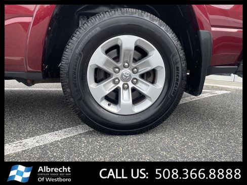 Used 2019 RAM 1500 Laramie AWD/4WD image 30