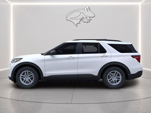 New 2026 Ford Explorer Active AWD/4WD image 3