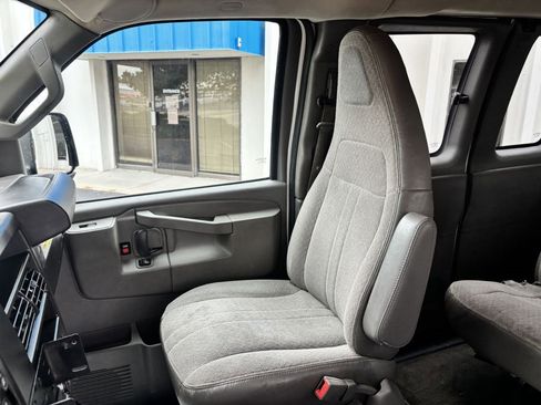 Used 2016 Chevrolet Express 3500 LT w/ LT Preferred Equipment Group image 13