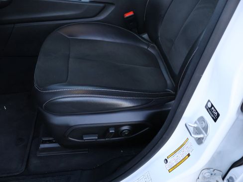 Used 2025 Jeep Grand Cherokee Altitude image 41