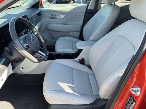 Used 2024 Hyundai Kona Limited FWD image 17