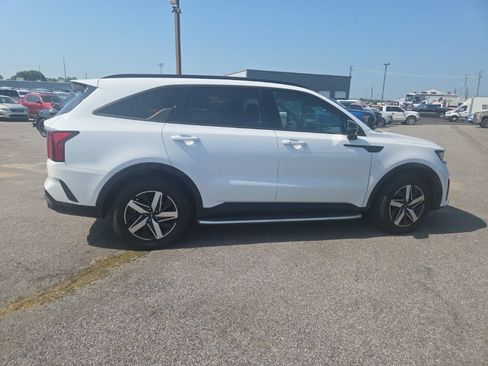 Used 2023 Kia Sorento S w/ Panoramic Sunroof Package FWD image 10