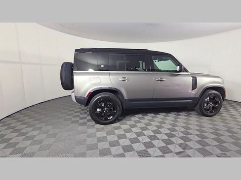 Used 2024 Land Rover Defender 110 S AWD/4WD image 38