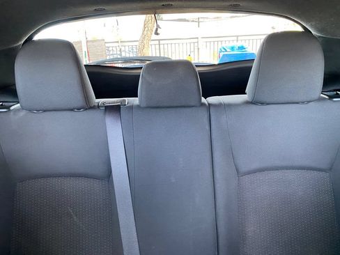 Used 2018 Toyota C-HR XLE FWD image 18