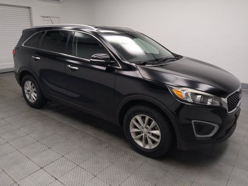 Used 2016 Kia Sorento FWD image 11