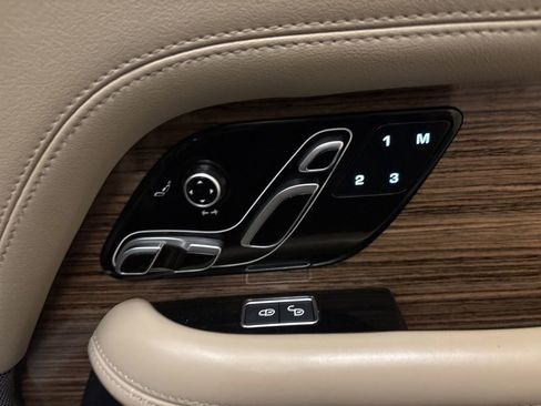 Used 2019 Land Rover Range Rover Supercharged AWD/4WD image 30