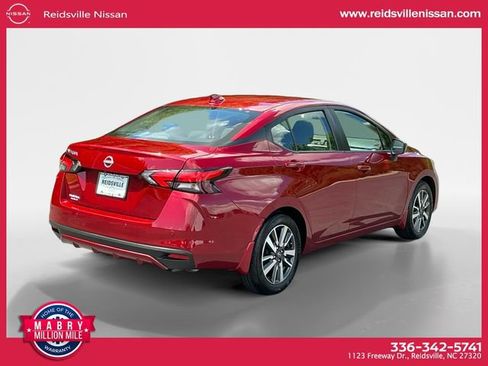 Used 2025 Nissan Versa SV w/ Trunk Package FWD image 5