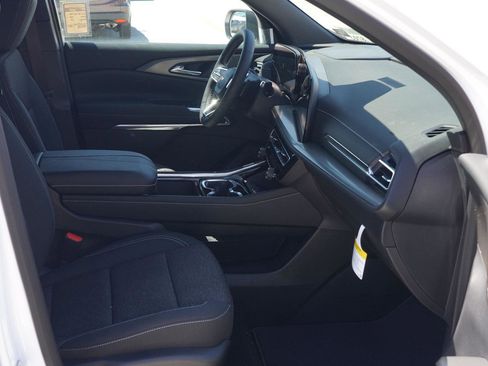 New 2026 Chevrolet Traverse LT image 29