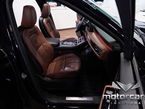 Used 2023 Lincoln Aviator Reserve w/ Jet Package RWD image 29