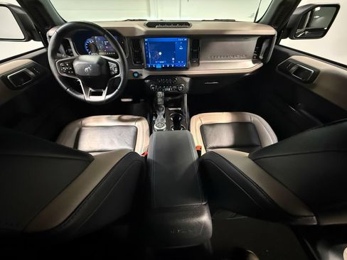 Used 2024 Ford Bronco Wildtrak AWD/4WD image 70