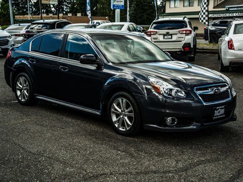 Used 2013 Subaru Legacy 3.6R Limited AWD/4WD image 6