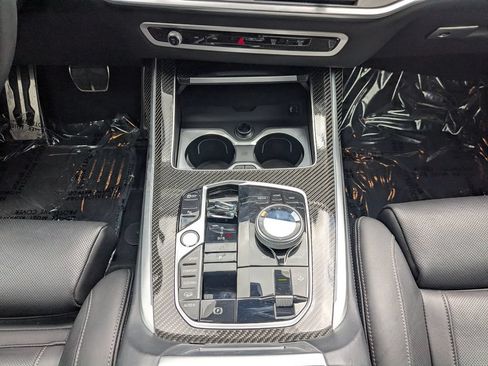 Used 2026 BMW X7 M60i AWD/4WD image 6