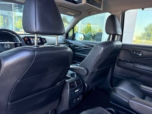 Used 2022 Honda Pilot Touring image 21