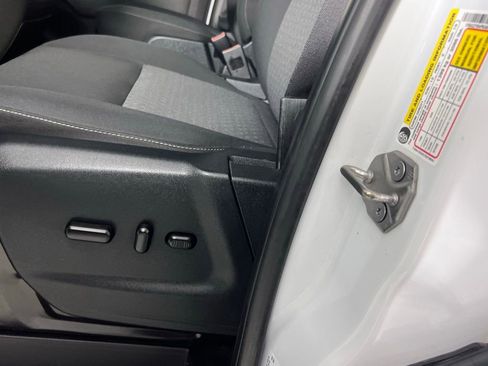 Used 2023 Ford Transit 350 XLT image 24