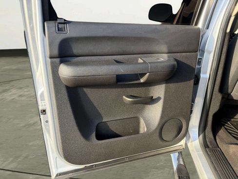 Used 2013 Chevrolet Silverado 1500 LT image 20