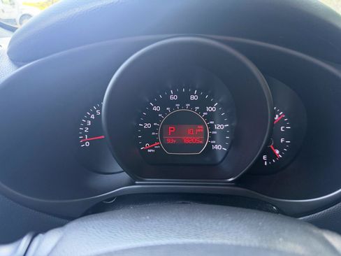 Used 2018 Kia Soul w/ Convenience Package FWD image 22
