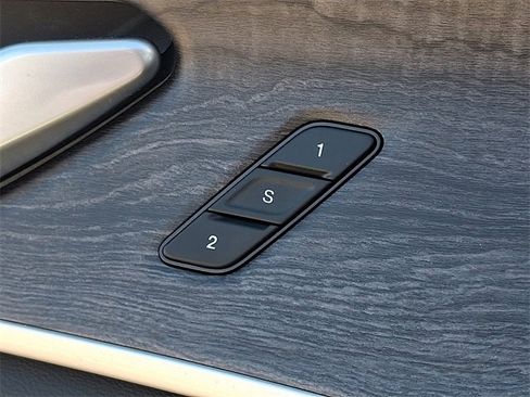 Used 2024 Jeep Grand Cherokee L Limited image 24