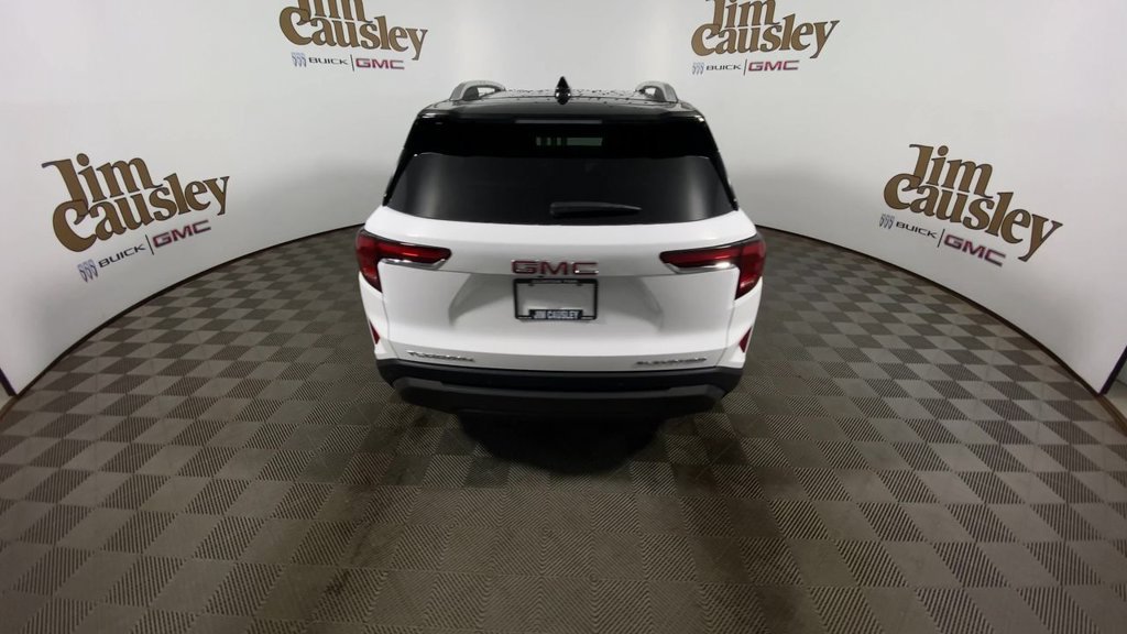 Used 2027 GMC Terrain Elevation w/ Elevation Premium Package FWD image 7