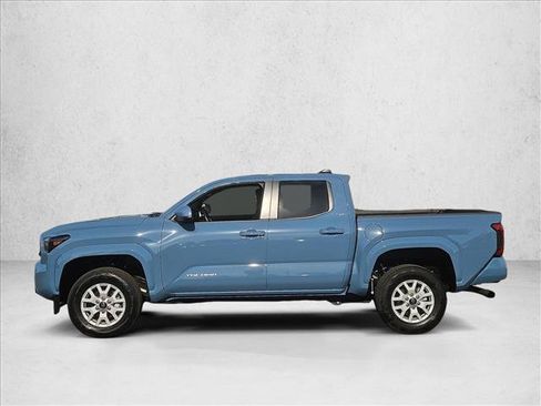 Certified 2026 Toyota Tacoma SR5 AWD/4WD image 9