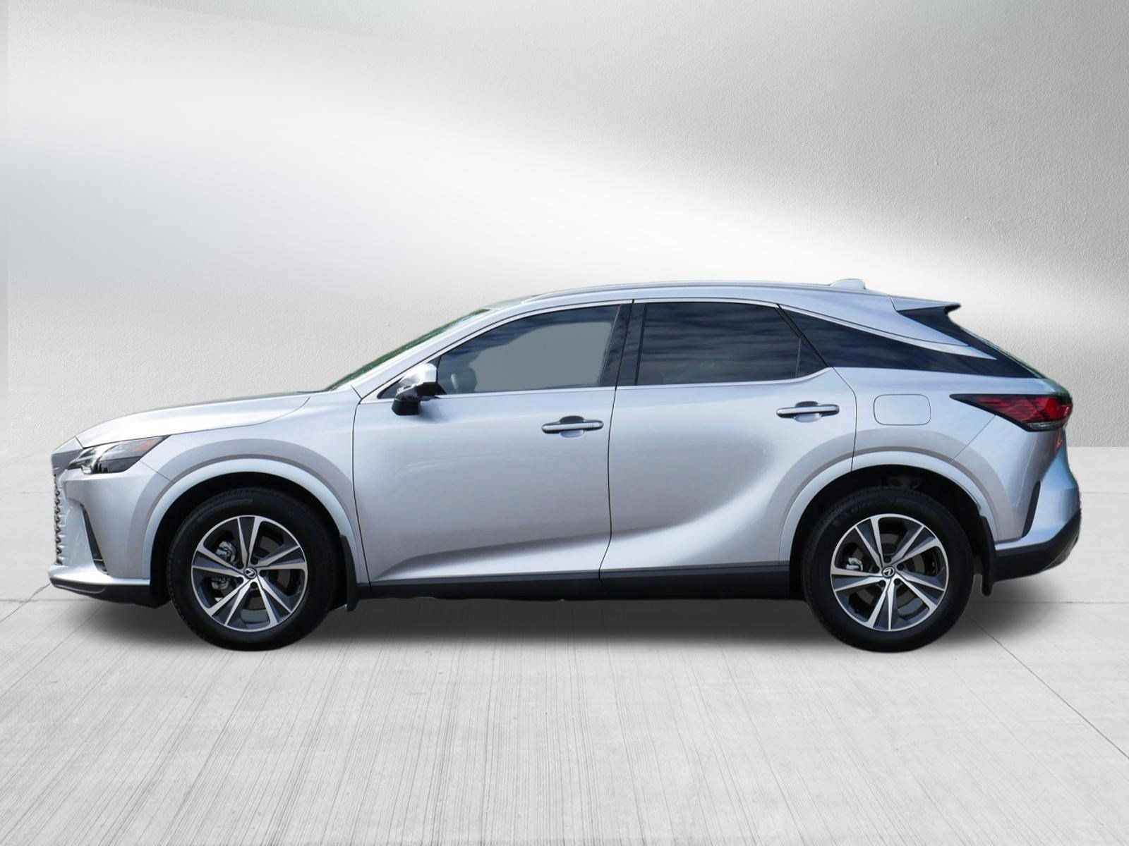 Used 2025 Lexus RX 350 Premium w/ Convenience Package AWD/4WD image 4
