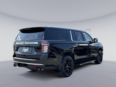 Used 2022 Chevrolet Suburban High Country AWD/4WD image 7