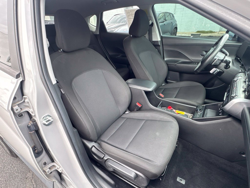 Used 2024 Hyundai Kona SEL FWD image 25