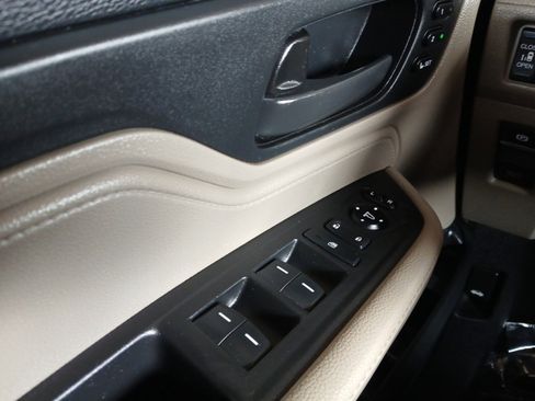 Used 2019 Honda Odyssey EX-L image 19