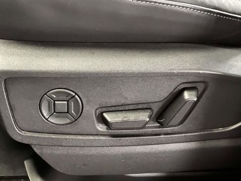 Used 2025 Audi Q5 Premium Plus w/ Premium Plus image 13