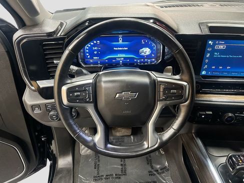 Used 2024 Chevrolet Silverado 1500 LT Trail Boss w/ LT Trail Boss Premium Package AWD/4WD image 11