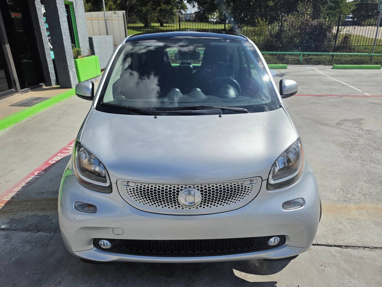 Used 2016 smart fortwo passion w/ Sport Package RWD image 56