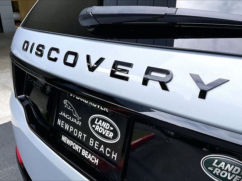 Used 2023 Land Rover Discovery Sport S R-Dynamic image 25