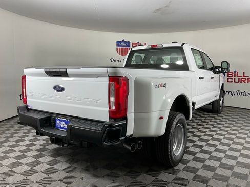 New 2026 Ford F350 4x4 Crew Cab DRW Super Duty image 3