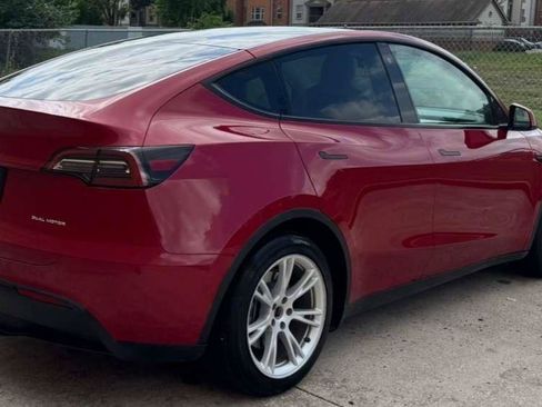 Used 2021 Tesla Model Y Long Range AWD/4WD image 3