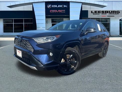 Used 2021 Toyota RAV4 XSE image 3