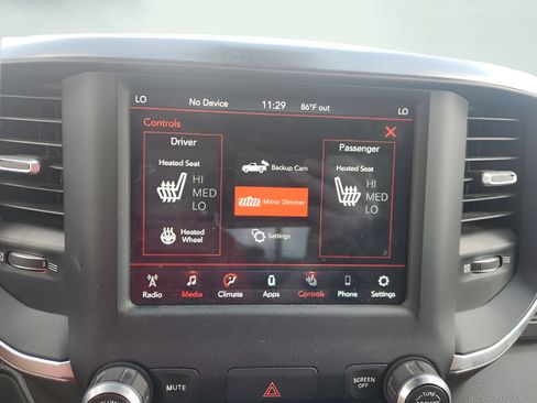 Used 2019 RAM 1500 Big Horn AWD/4WD image 10
