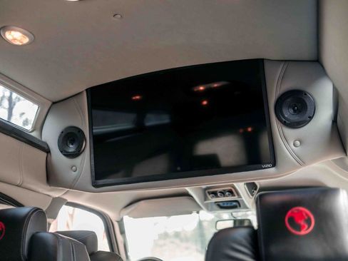 Used 2023 Chevrolet Express 2500 image 75