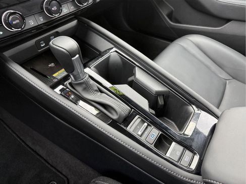 Used 2024 Honda Accord Touring image 16