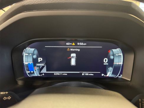 Used 2023 Mitsubishi Outlander SEL image 16