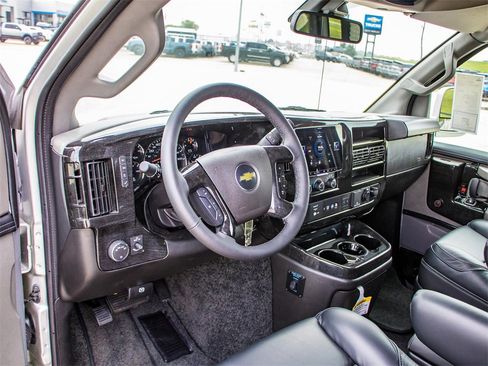 New 2025 Chevrolet Express 2500 w/ Driver Convenience Package image 28