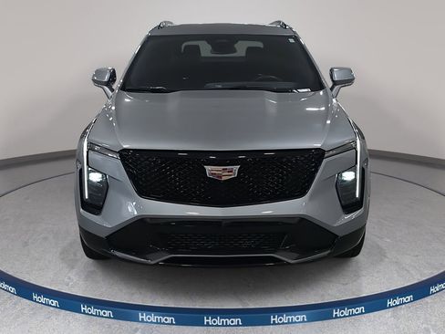Used 2025 Cadillac XT4 Sport image 3