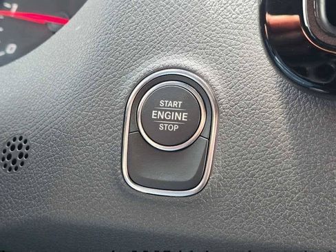 Used 2025 Mercedes-Benz Sprinter 2500 image 39