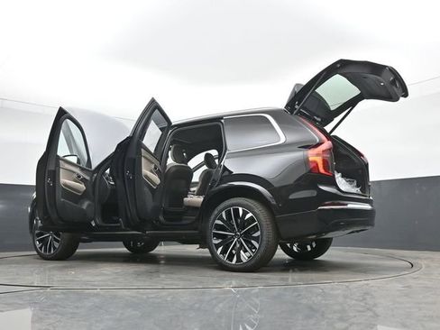 New 2026 Volvo XC90 B6 Plus AWD/4WD image 57