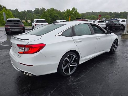 Used 2021 Honda Accord Sport image 8