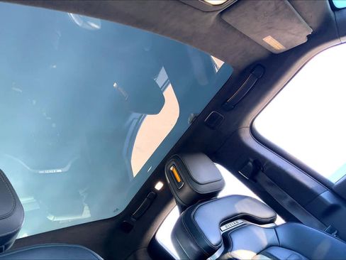 Used 2022 Rivian R1T Adventure image 13