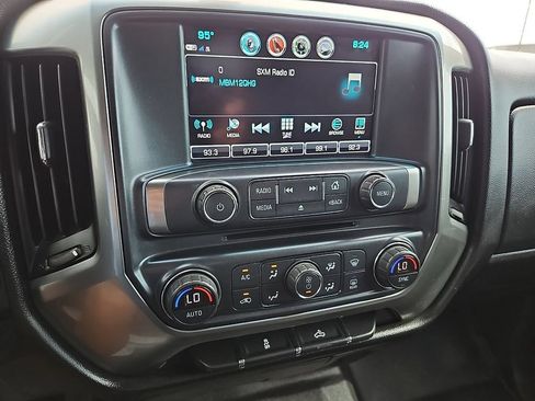 Used 2018 Chevrolet Silverado 1500 LT w/ All Star Edition AWD/4WD image 25