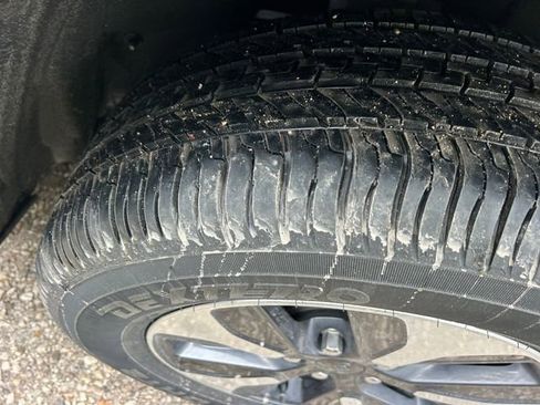 Used 2023 Jeep Grand Cherokee 4WD 4xe w/ Luxury Tech Group II image 10