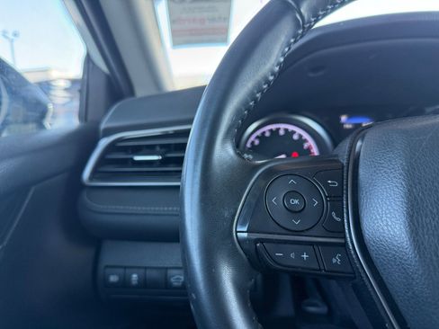 Used 2023 Toyota Camry SE image 17