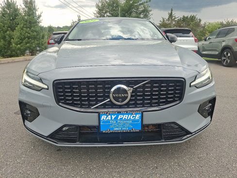 Certified 2024 Volvo S60 B5 Plus image 2