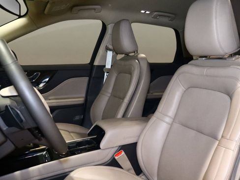 Used 2022 Lincoln Corsair FWD w/ Equipment Group 101A image 15